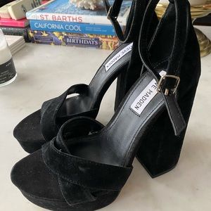 Steve Madden Black Suede Platforms Size 7.5